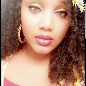 Meet your Posher, Chenita